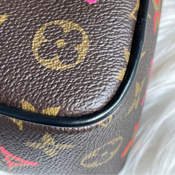 New!! Louis Vuitton Limited Edition Sac Coeur Heart Bag - Picture 6 of 16